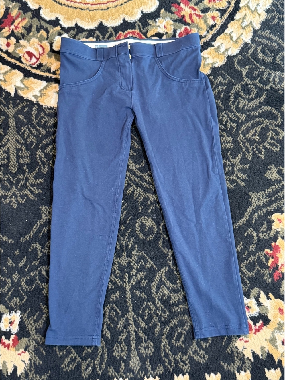Freddy navy blue tight stretchy capris